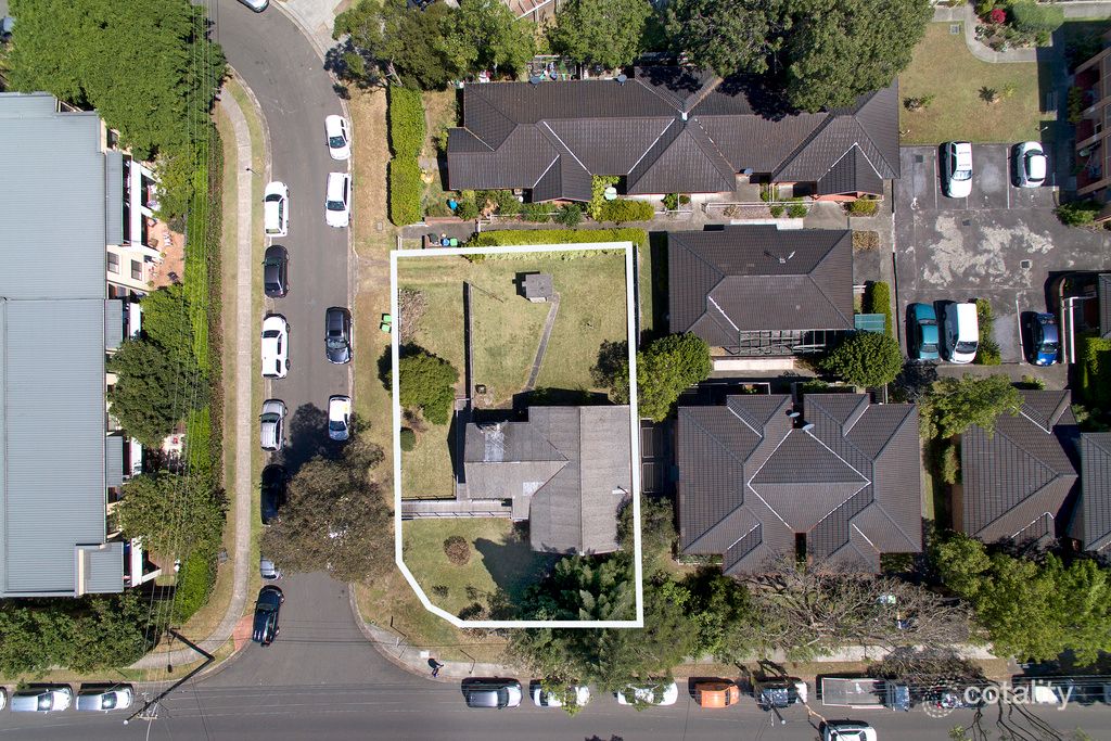43 Old Pittwater Rd, Brookvale, NSW 2100