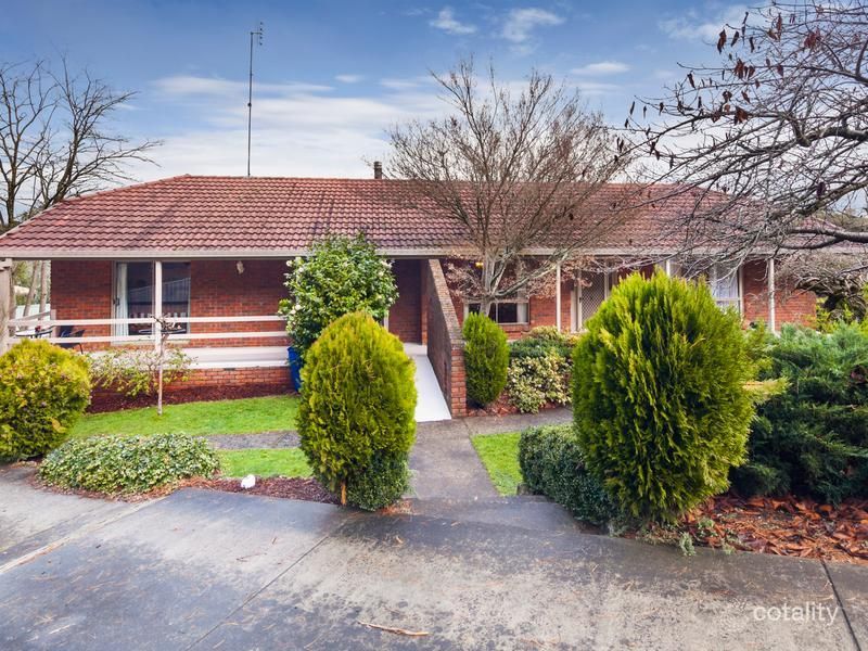 27 Harvey St, Creswick, VIC 3363