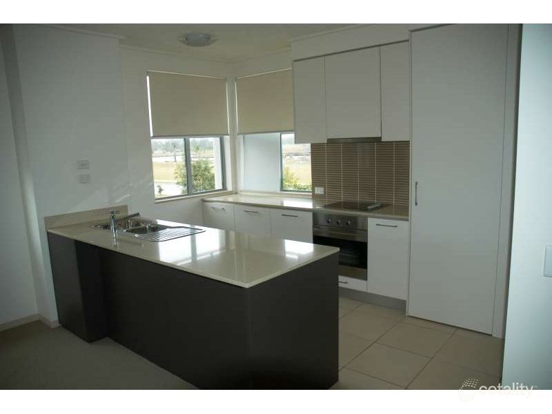 127/66 Sickle Ave, Hope Island, QLD 4212