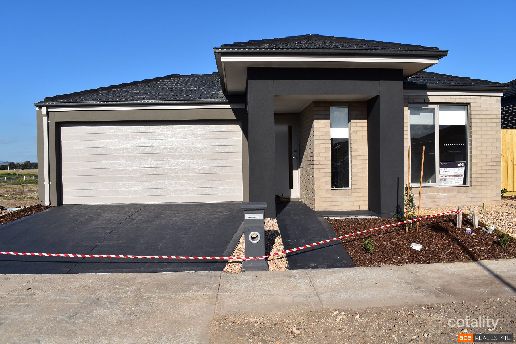 6 Waterperry Cl, Mickleham, VIC 3064