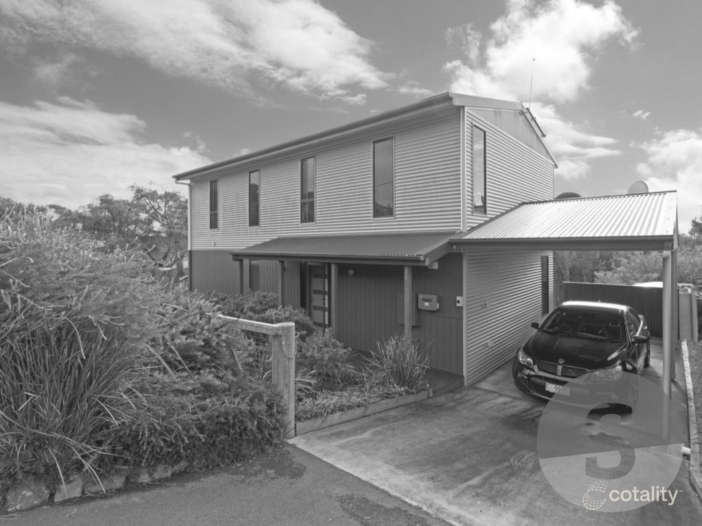 65 Beach Cres, Greens Beach, TAS 7270