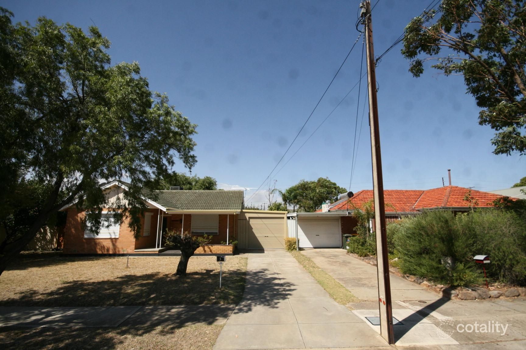 3 Oakmont Cres, Novar Gardens, SA 5040