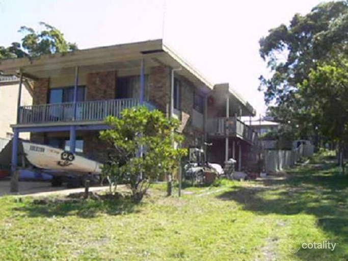 2 Sunshine Pde, Sunshine, NSW 2264