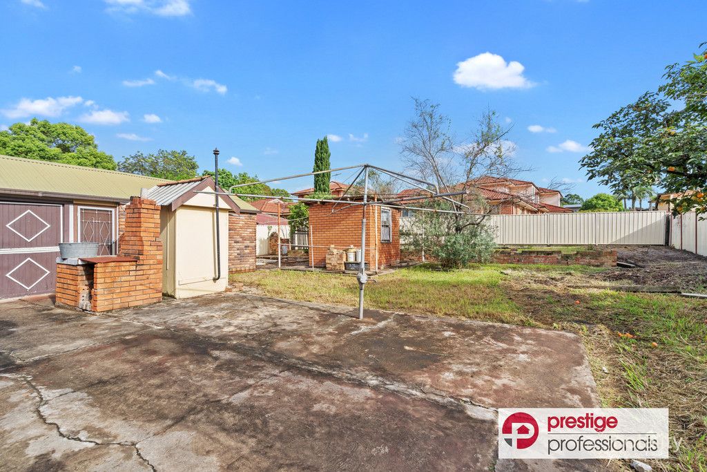 8 Park Rd, Liverpool, NSW 2170