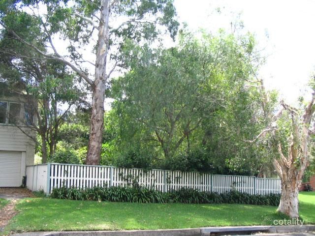 35 The Lookout, Thirroul, NSW 2515