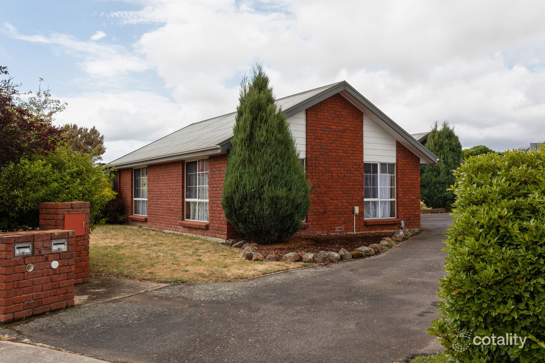 1/22 Camira St, Newnham, TAS 7248