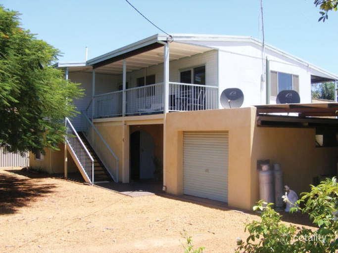 4 Maver St, Kalbarri, WA 6536