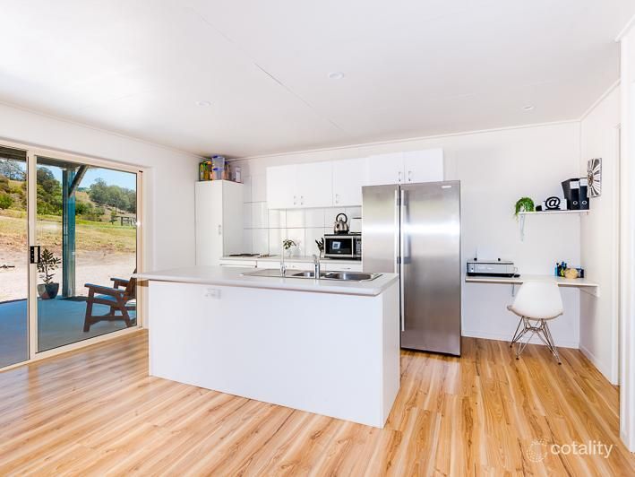92 Simba Rd, West Woombye, QLD 4559