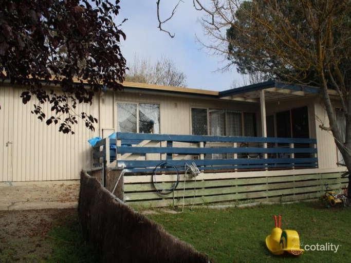 18 Redfern Ct, Bonnie Doon, VIC 3720