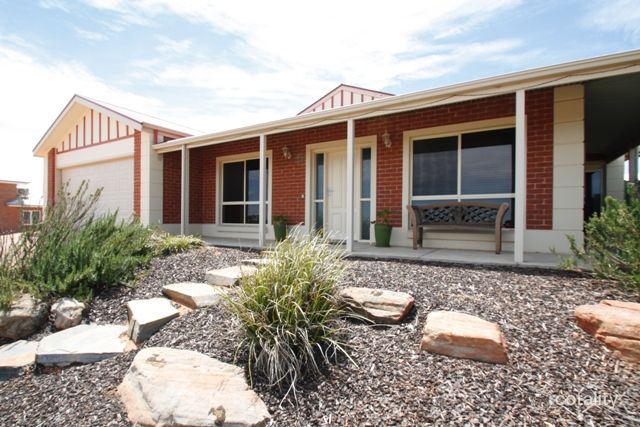 18 Mcewen Dr, Loxton, SA 5333