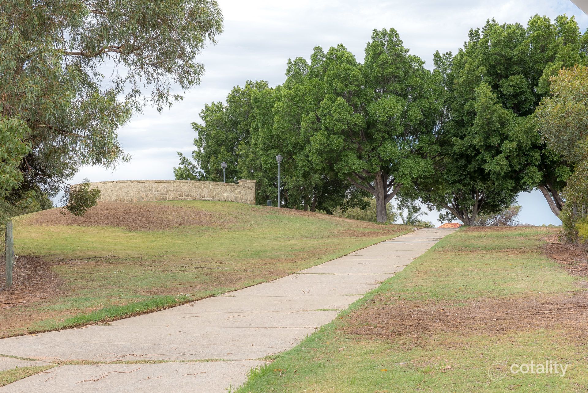 33b Snowbird Gdns, Joondalup, WA 6027