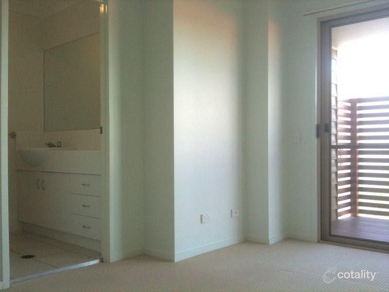 9/48-54 Fleet Dr, Kippa-Ring, QLD 4021