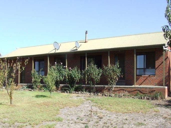 70 Roses Lane, Clunes, VIC 3370