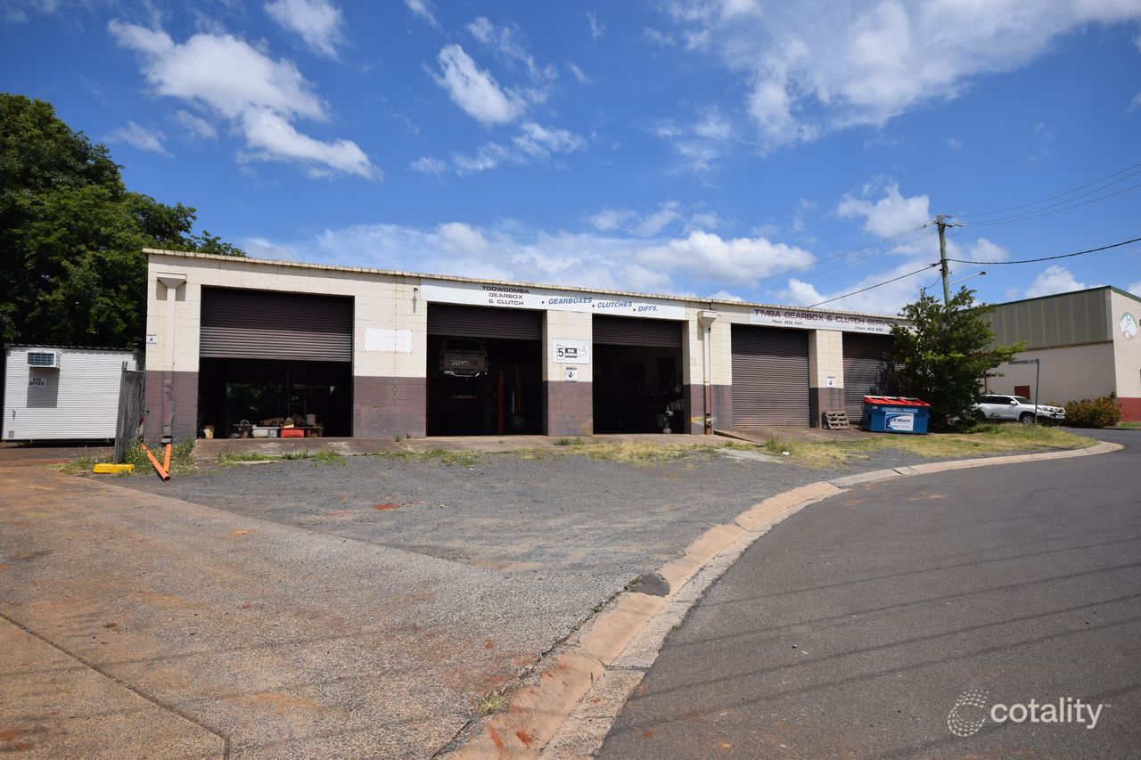 8 Fitzgibbon St, South Toowoomba, QLD 4350
