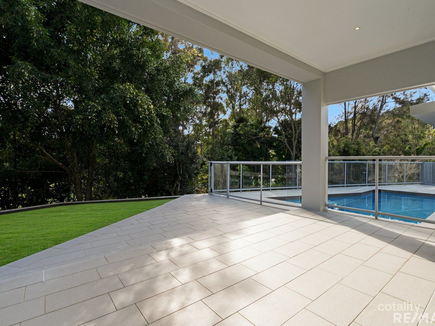 33 Geraldton Dr, Robina, QLD 4226