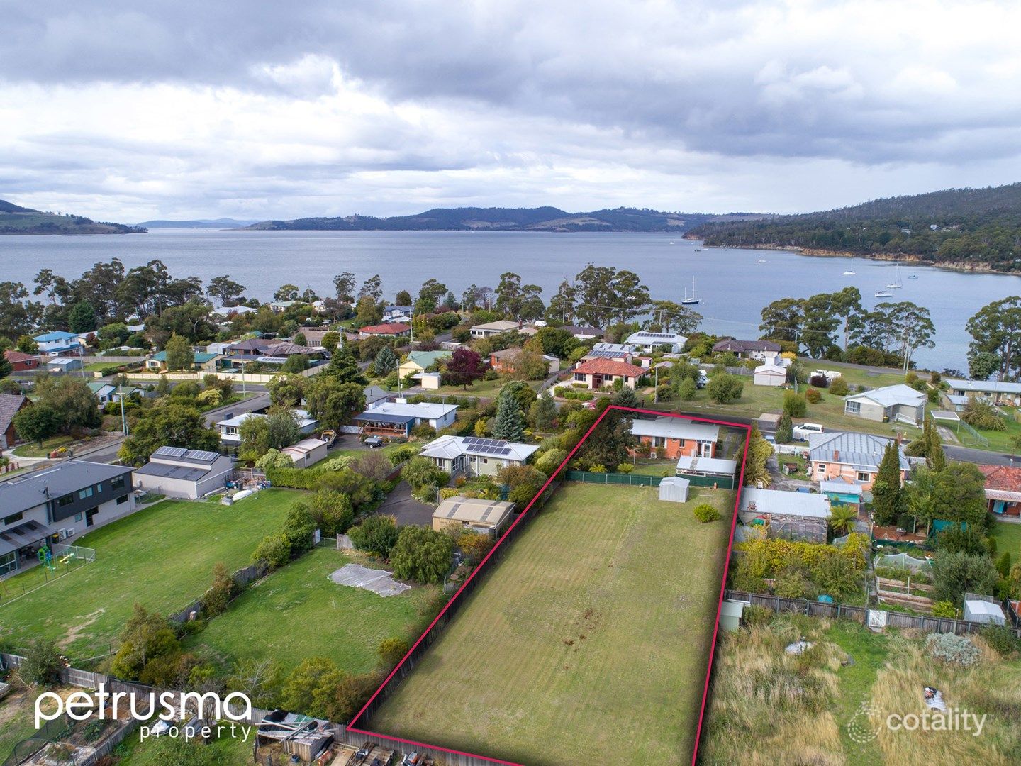 32 Charlton St, Snug, TAS 7054