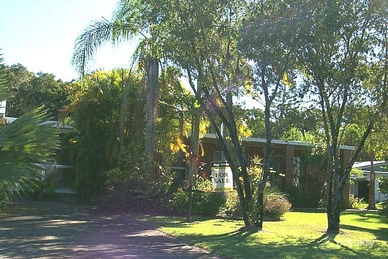 10 Andrews St, Kurrimine Beach, QLD 4871