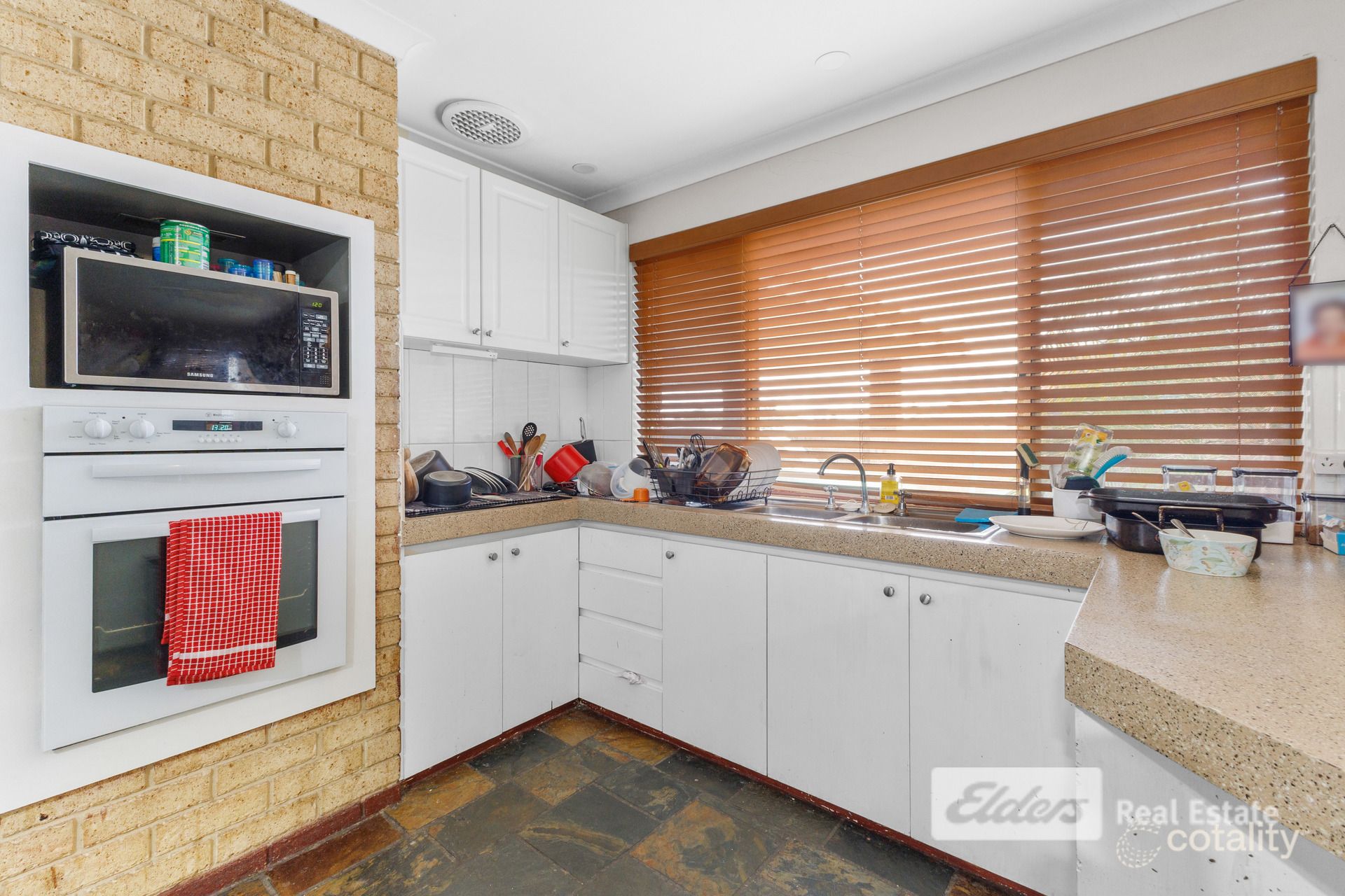 12 Hargreaves St, Collie, WA 6225