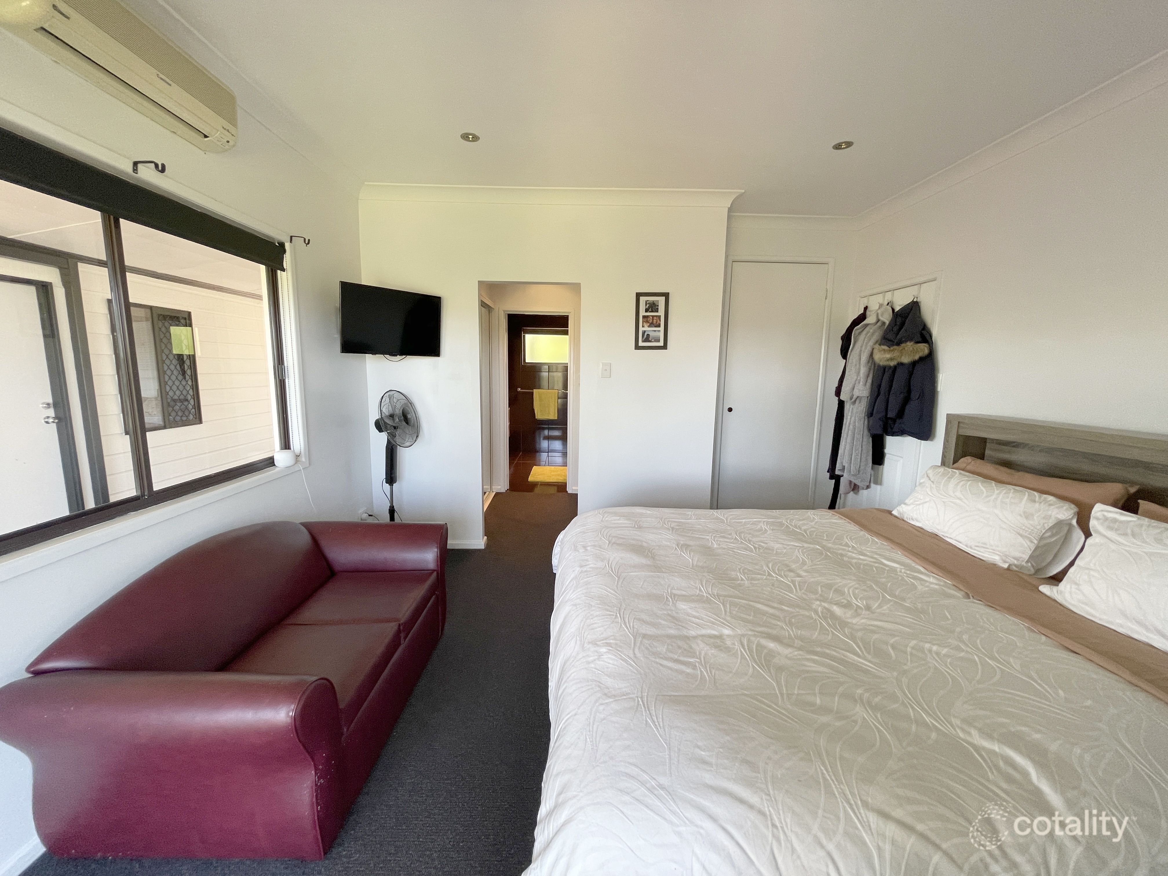 1 Farwell Cl, Kooralbyn, QLD 4285