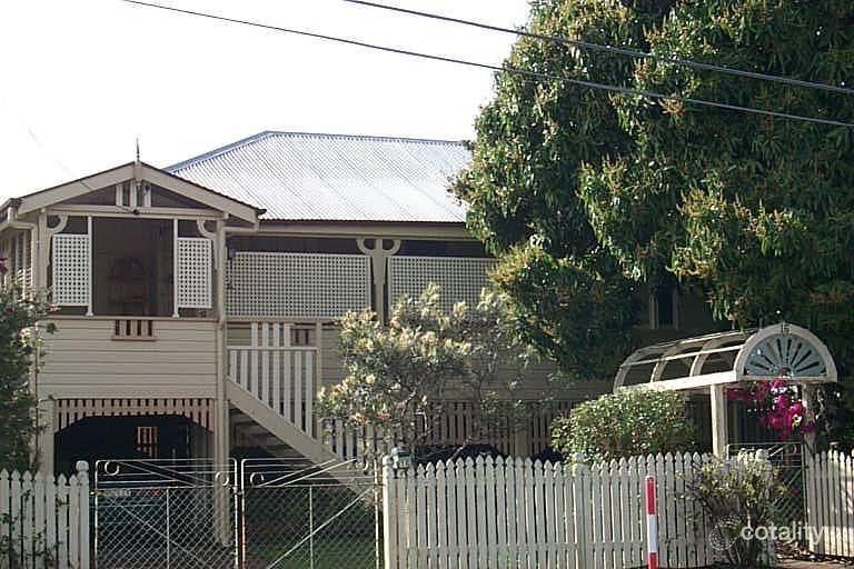 16 Hawtree St, Moorooka, QLD 4105