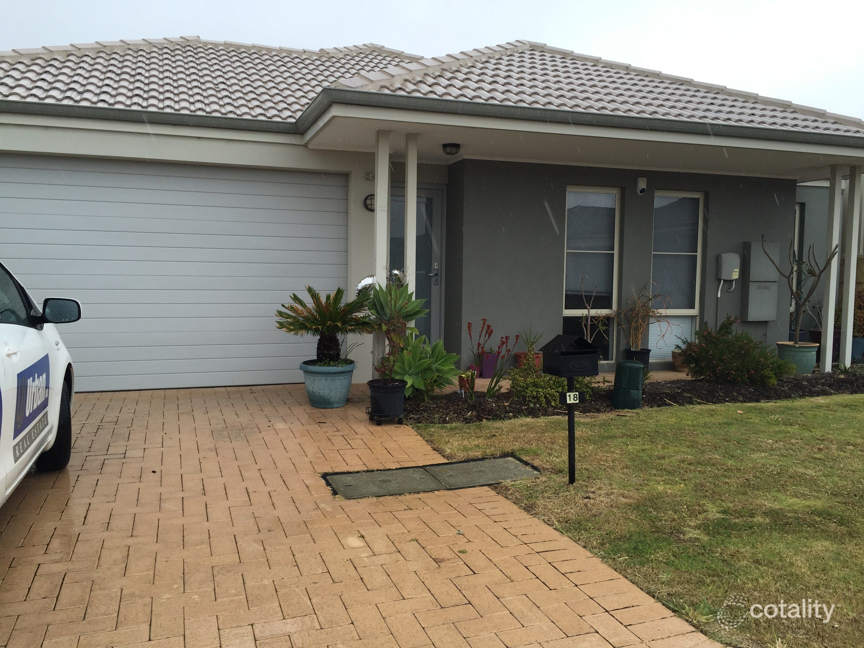 18 Portaferry Gdns, Ridgewood, WA 6030