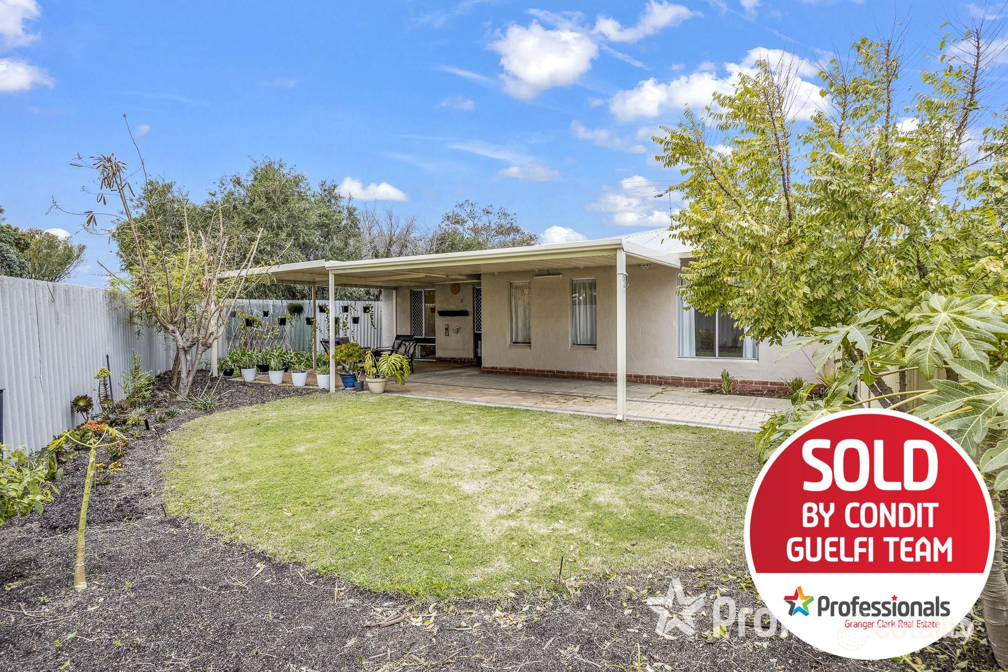 5a Warwick Pl, Marangaroo, WA 6064
