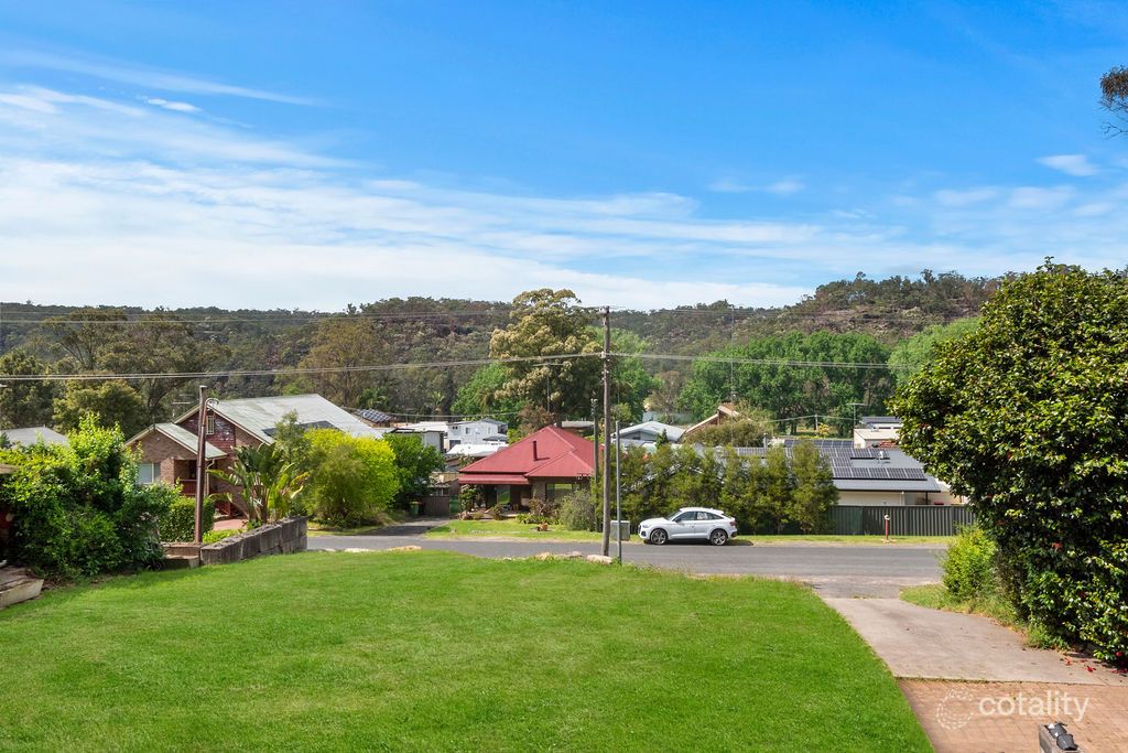 11 Ski Lodge Rd, Cumberland Reach, NSW 2756