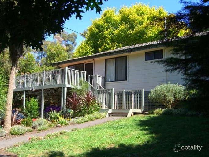 52 First Ave, Cockatoo, VIC 3781