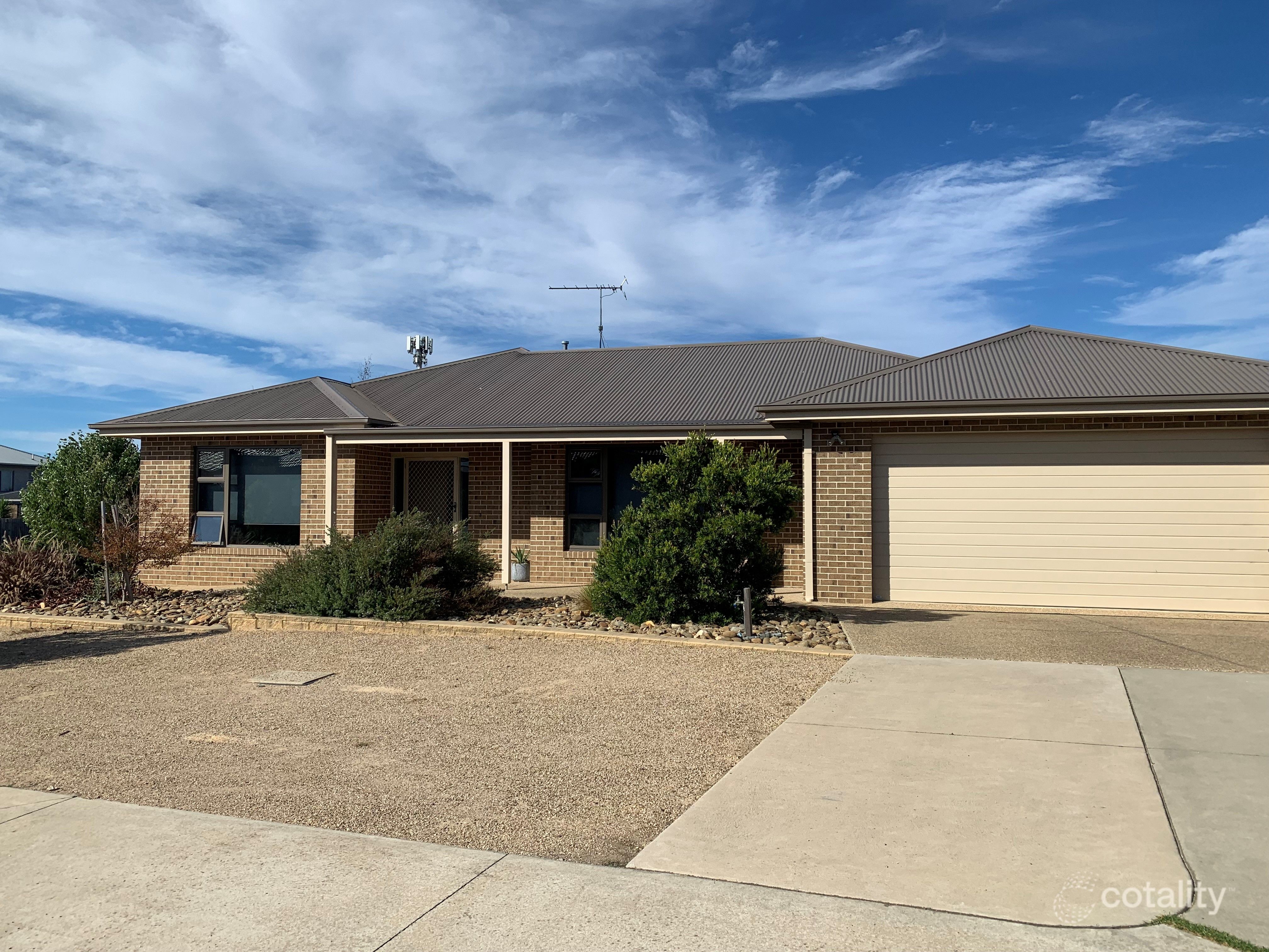 3-4 Cortona Pl, Waurn Ponds, VIC 3216