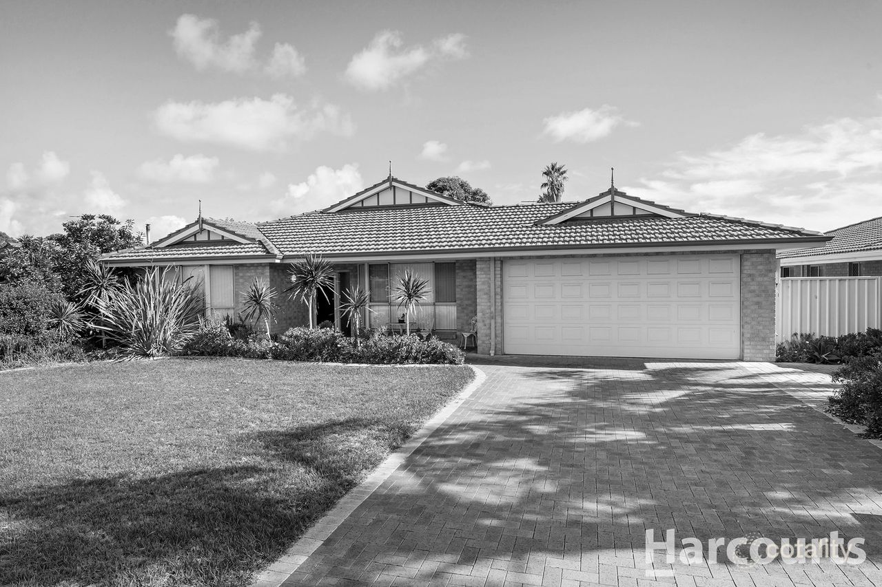 24 Vermont Ave, Meadow Springs, WA 6210