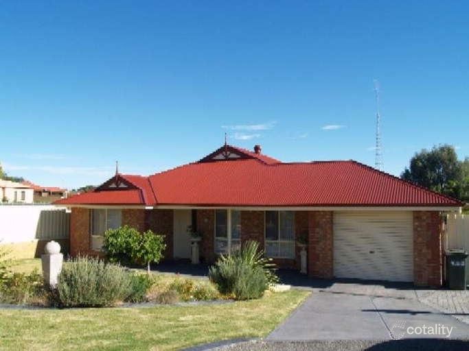 19 Edwards Cres, Waikerie, SA 5330