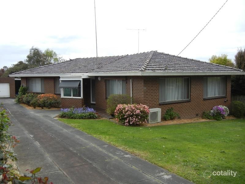 21 Edinburgh St, Warragul, VIC 3820