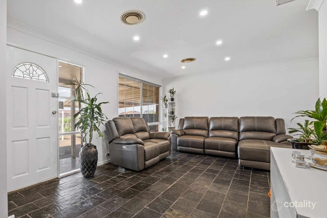 7 Wirraway St, Raby, NSW 2566