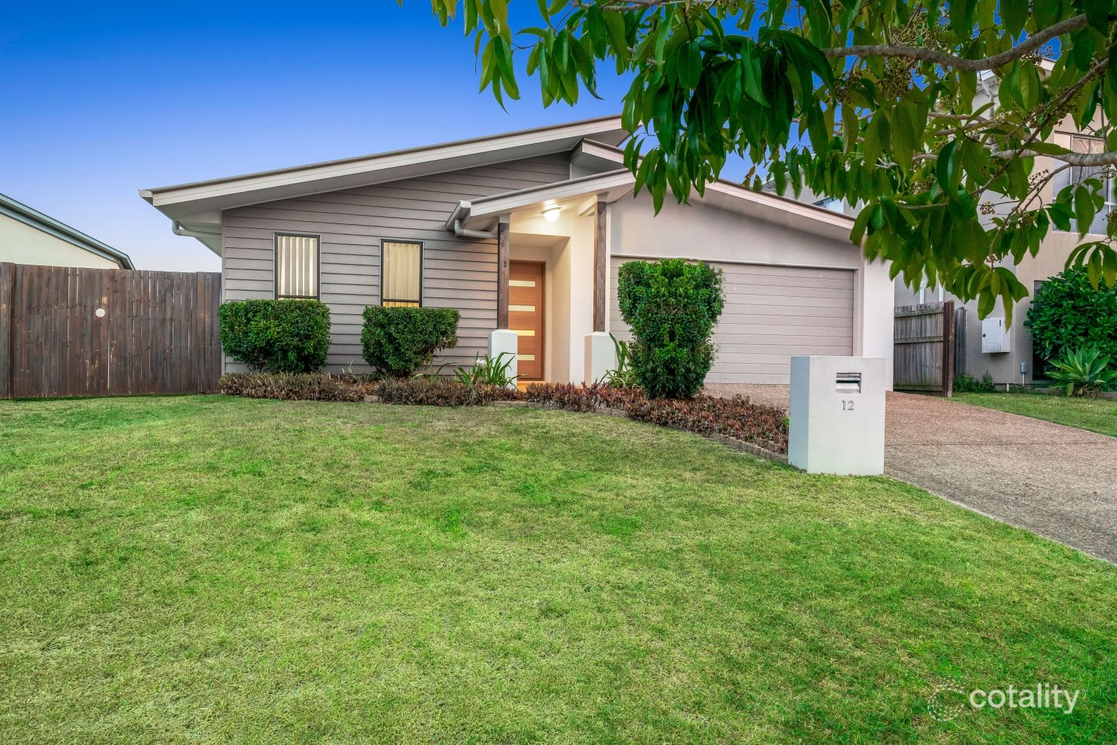 12 Gainsborough Cres, Peregian Springs, QLD 4573