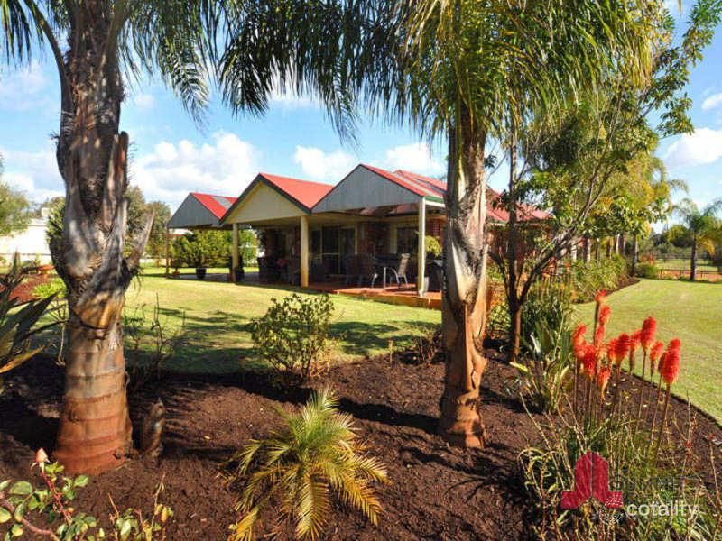 2 Britza Ave, Roelands, WA 6226