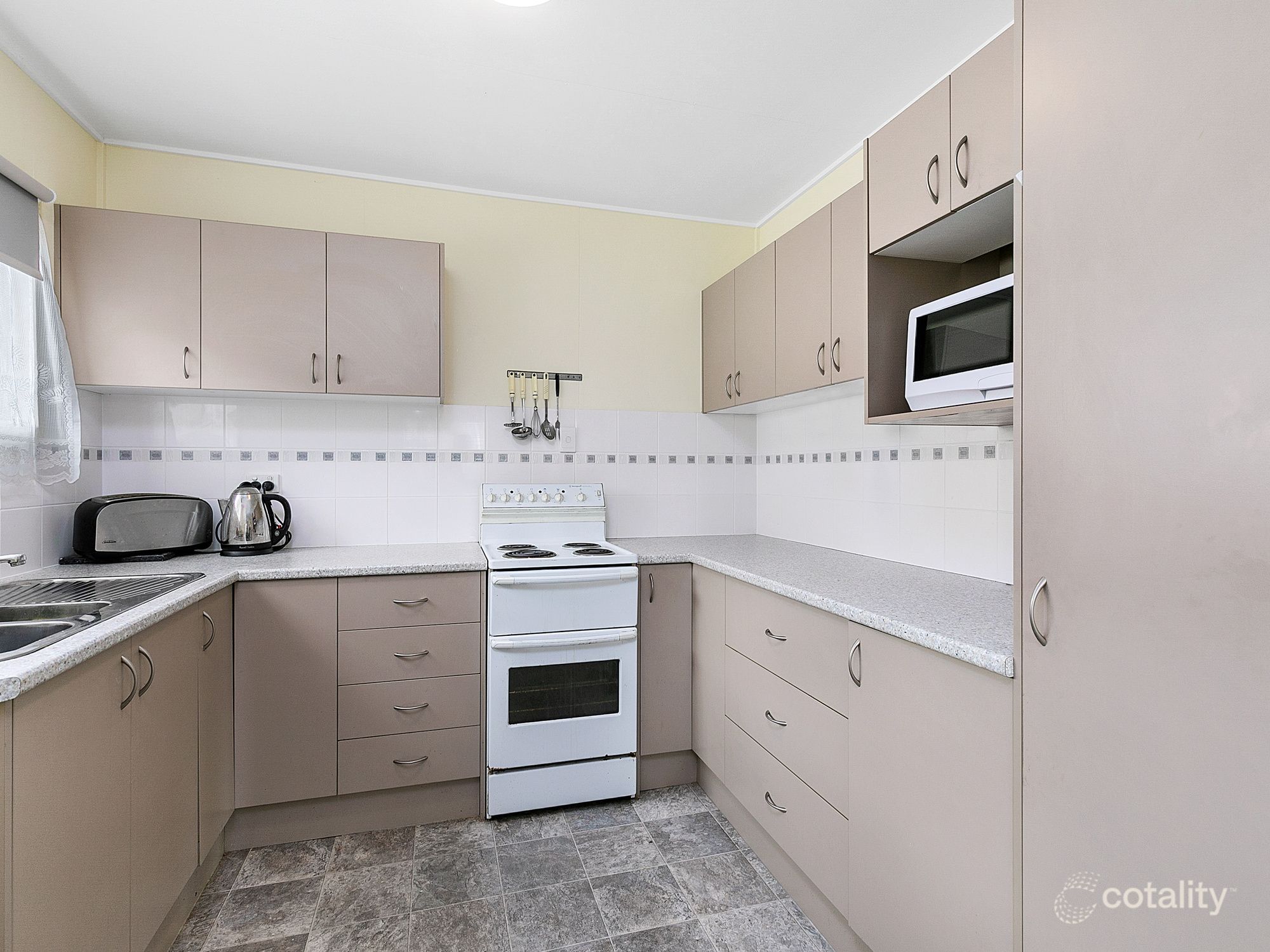 88 Fursden Rd, Carina, QLD 4152