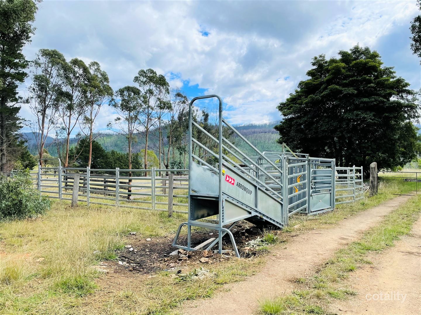 4 Slippery Pinch Rd, Buchan, VIC 3885