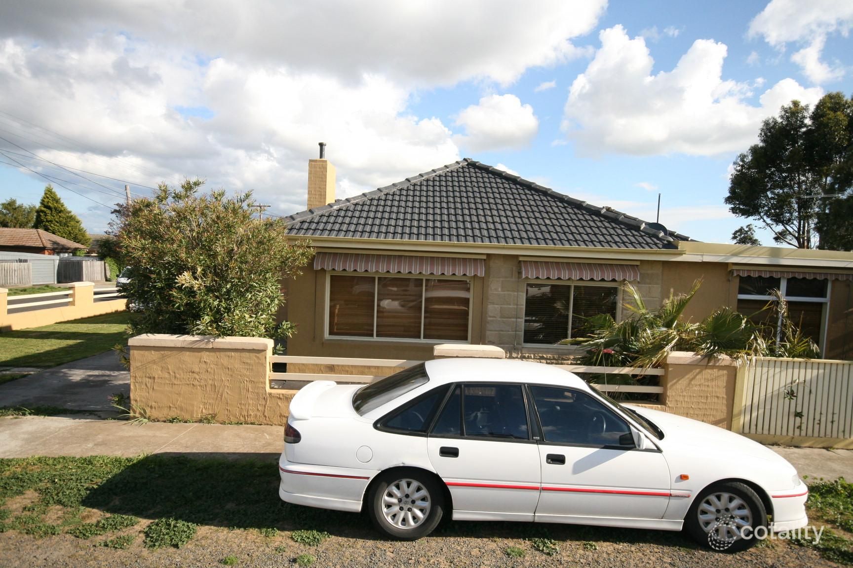 52 Graylea Ave, Herne Hill, VIC 3218