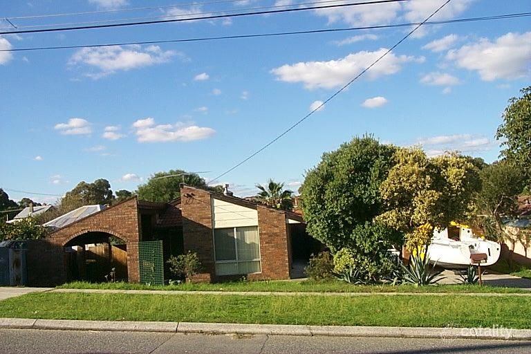 78 Edmund St, White Gum Valley, WA 6162