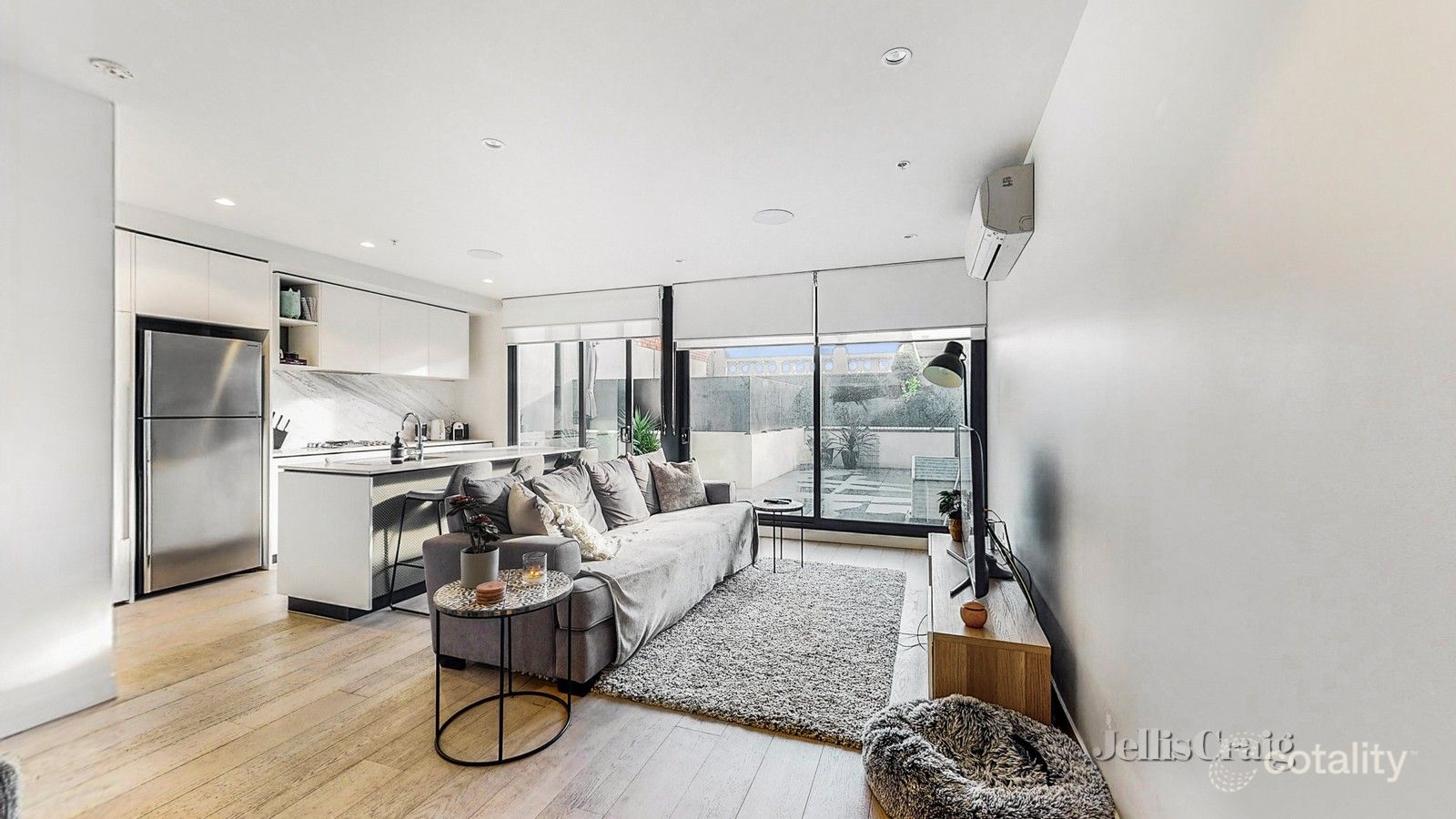 202/3 Victoria St, Windsor, VIC 3181