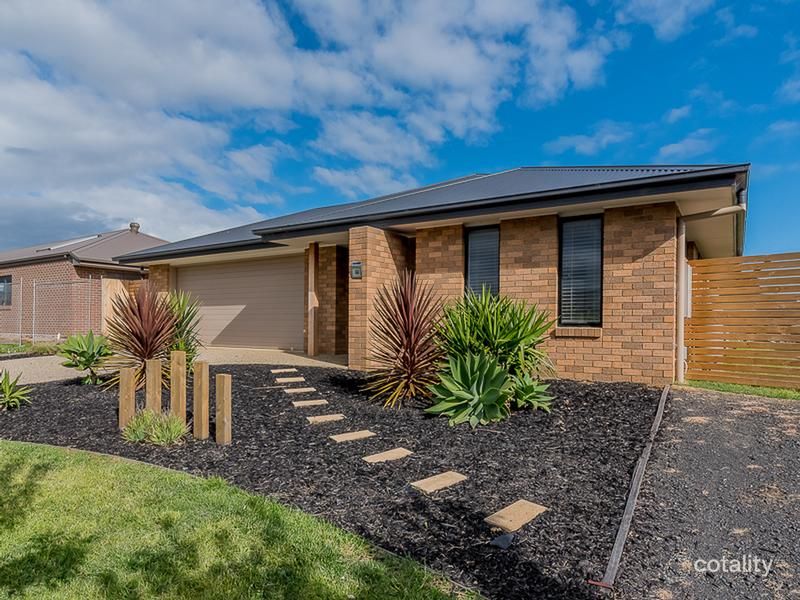 64 Everton Dr, Cowes, VIC 3922