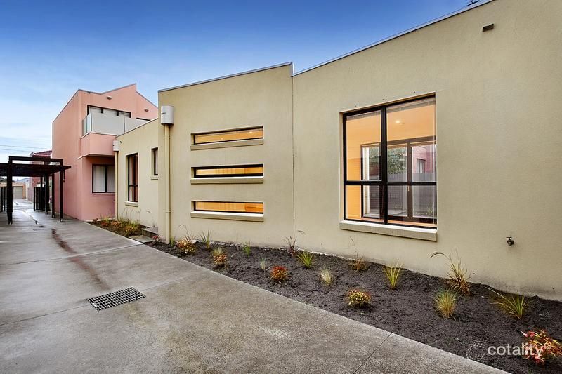 10/2a Simpson St, Yarraville, VIC 3013