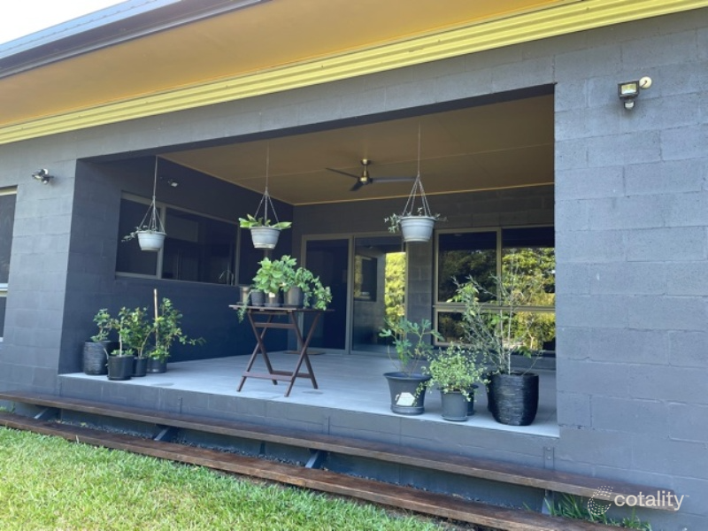 7 Oceanview Dr, Wongaling Beach, QLD 4852