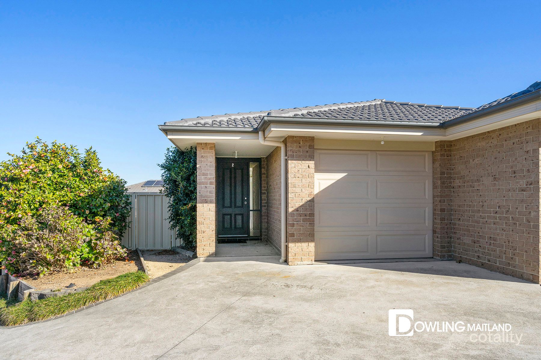 2/8 Neptune Cl, Rutherford, NSW 2320