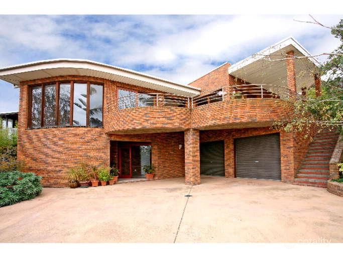 26 Oakbank Ave, Highton, VIC 3216