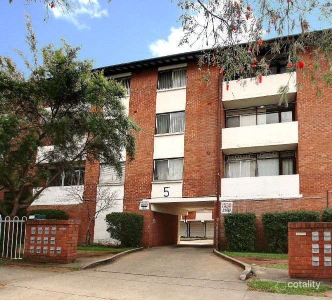 12/5 Lachlan St, Warwick Farm, NSW 2170