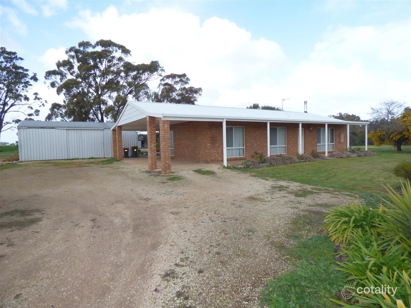 4 Hallams Rd, Wonwondah, VIC 3401