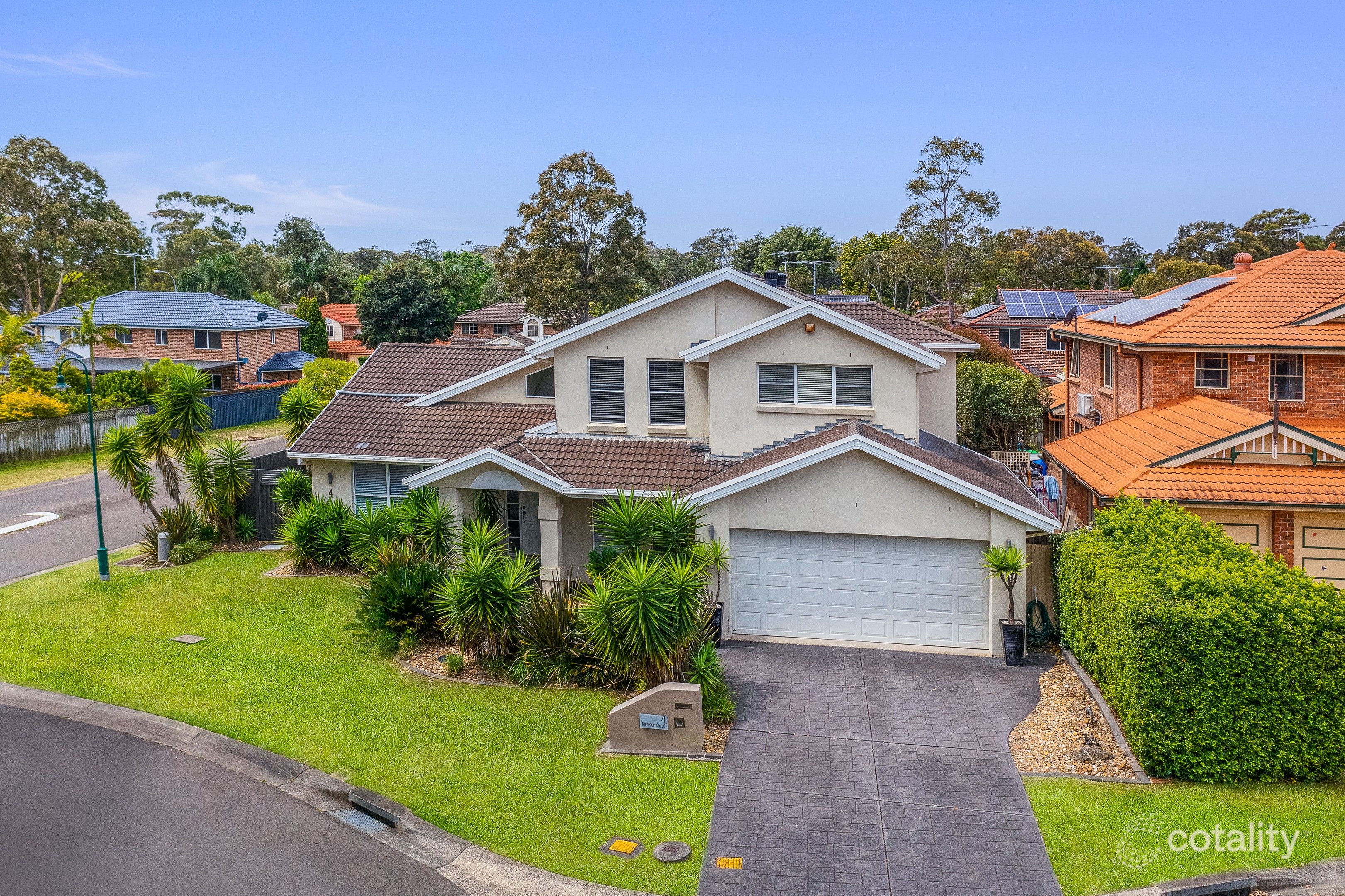 4 Nicolson Cct, Menai, NSW 2234