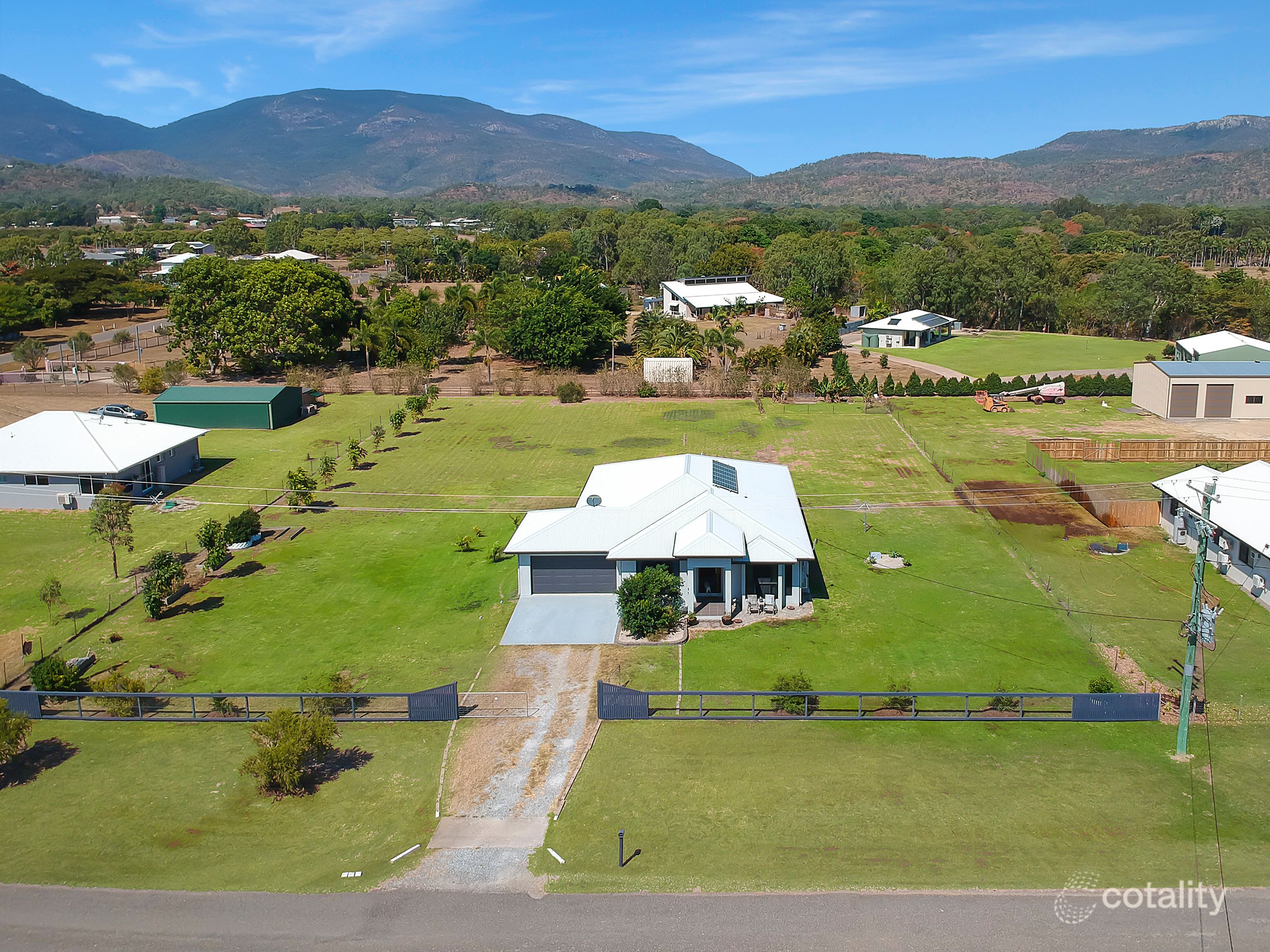 11-19 Noyland Rd, Alligator Creek, QLD 4816