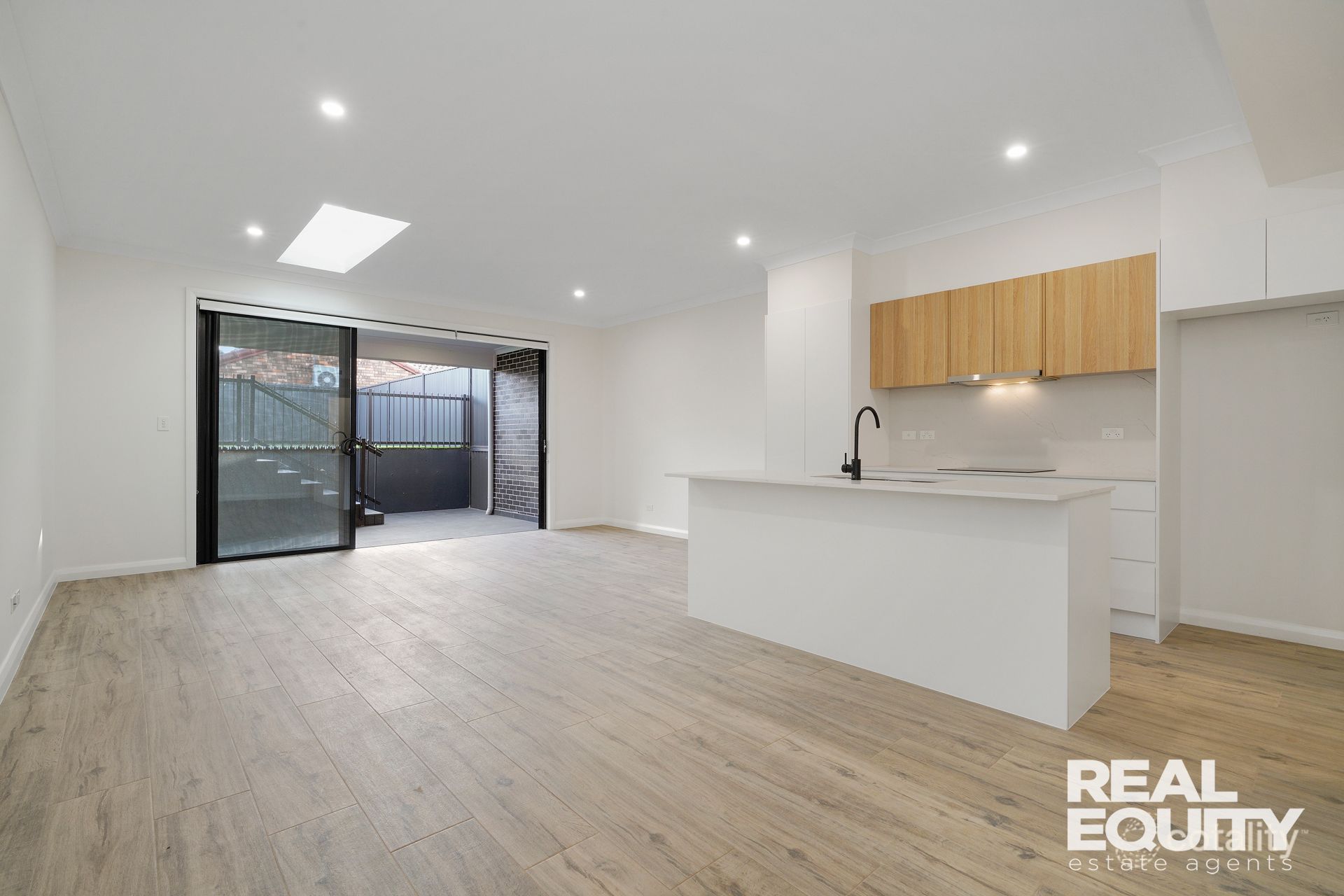 4/1 Balanada Ave, Chipping Norton, NSW 2170